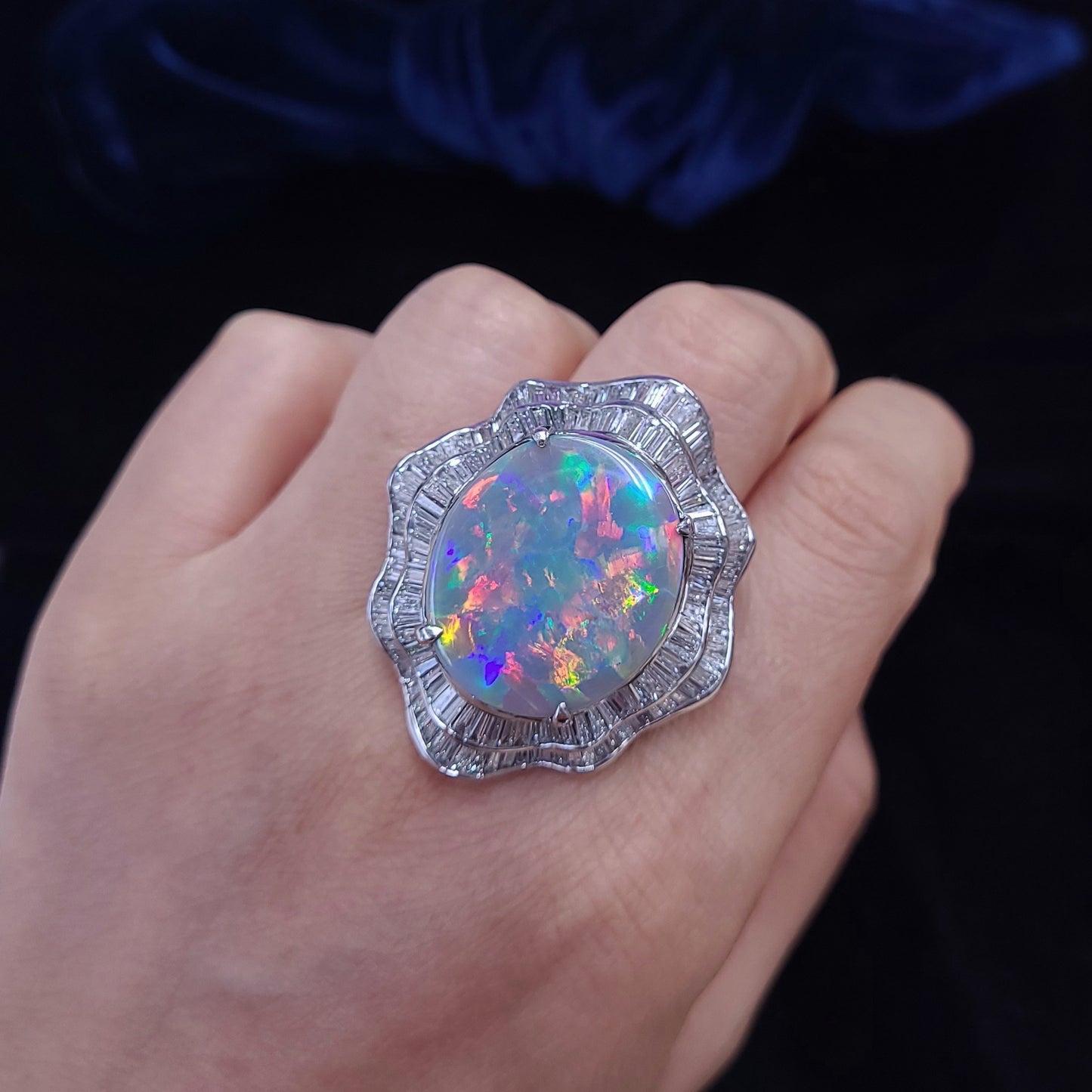 Miraculous top quality! Very rare large grains! Aurora borealis flash! Australian 21.15ct Natural Black Opal Platinum Pt900 Ringidentification reportWith