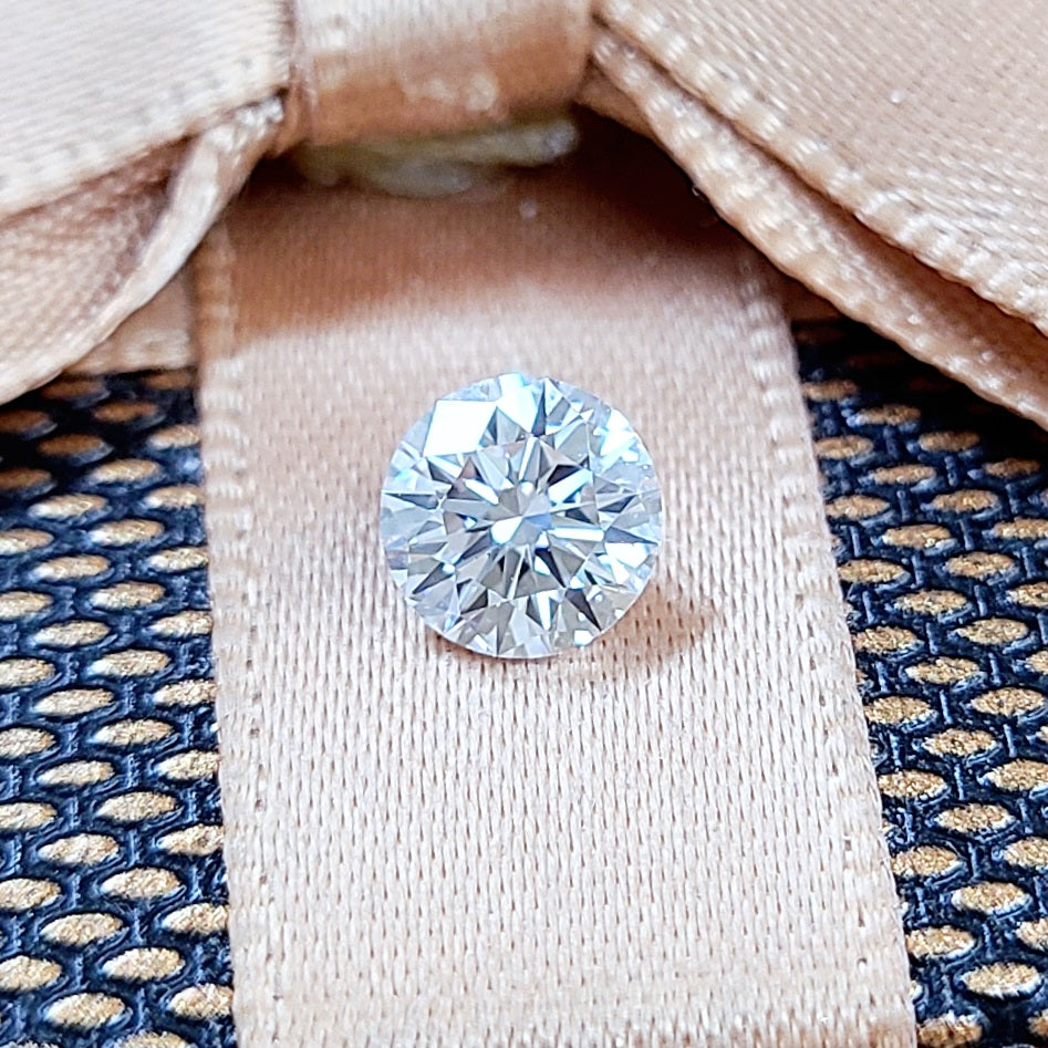 0.725ct Dカラー VS-2 VERY GOOD 天然 ダイヤモンド ルース ラウンドブリリアントカット【中央宝石研究所鑑定】