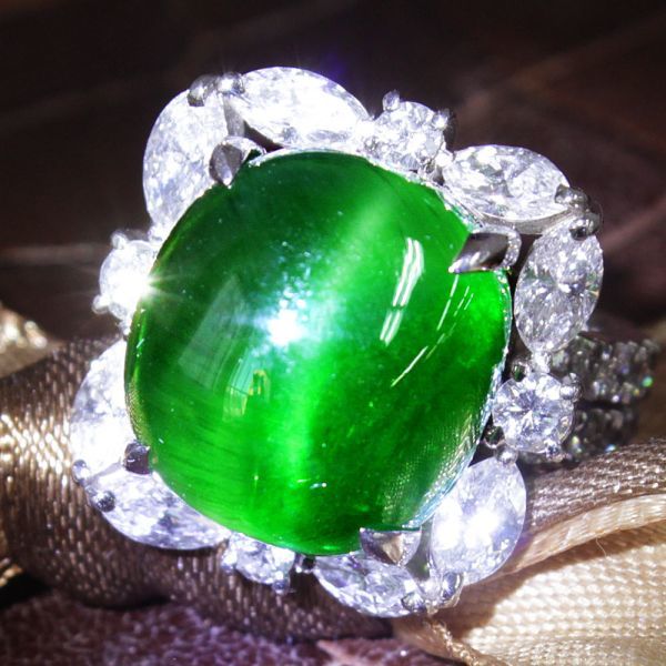 世界的希少 21ct 天然 デマントイド ガーネット キャッツアイ 3.9ct 天然 ダイヤモンド Pt900 プラチナ リング 指輪【中央宝石研究所鑑別書付】