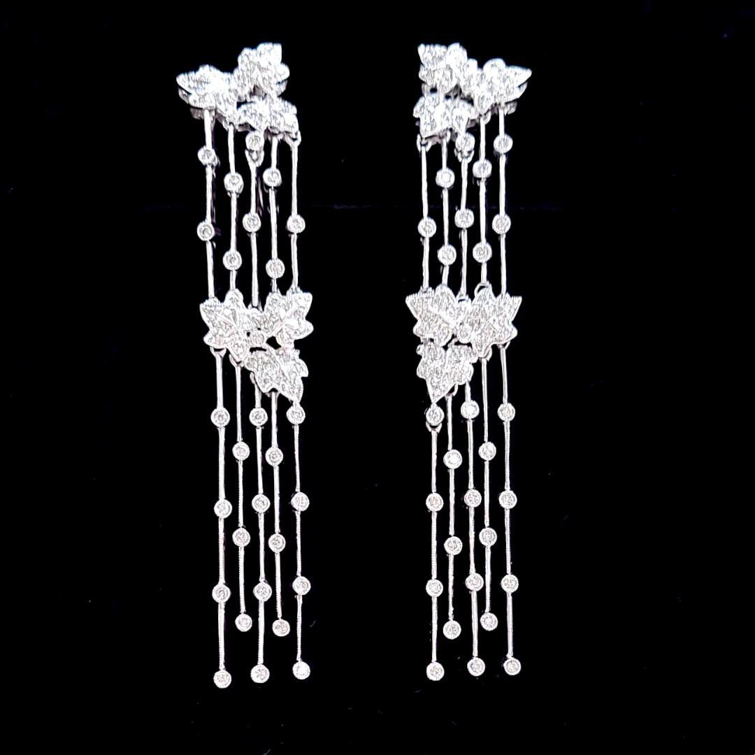 煌めく 華麗なるジュエリー 0.8ct 天然ダイヤモンド 18金 K18WG ホワイトゴールド イヤリング【 鑑別書付き】