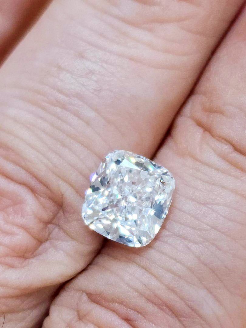 3.01ct Dカラー IF 2EX 天然 ダイヤモンド クッション ブリリアントカット ルース 【GIA鑑定書付】