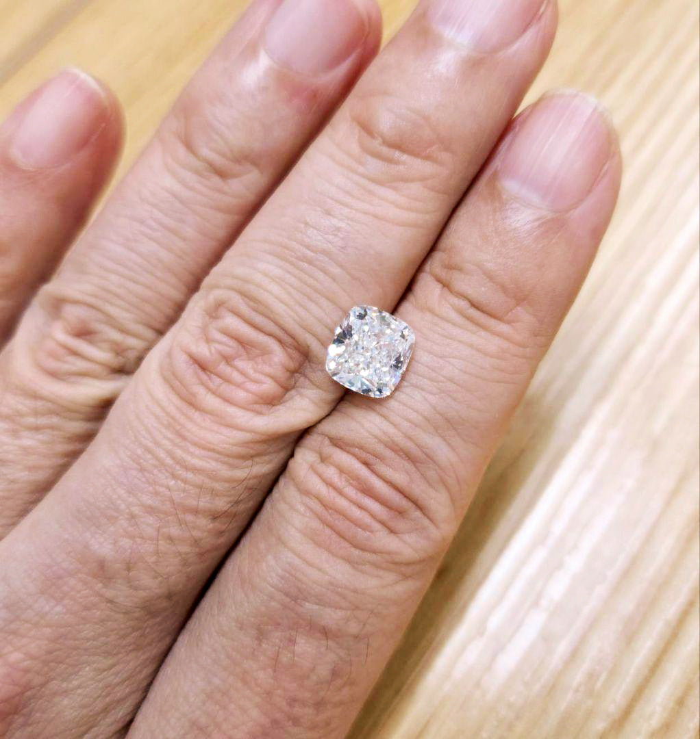 3.01ct Dカラー IF 2EX 天然 ダイヤモンド クッション ブリリアントカット ルース 【GIA鑑定書付】