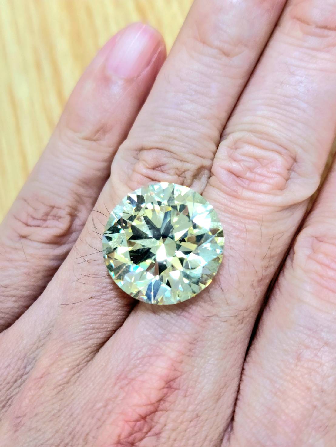 超特大 30.62ct IF 3EX 天然ダイヤモンド ルース【GIA鑑定書付き】