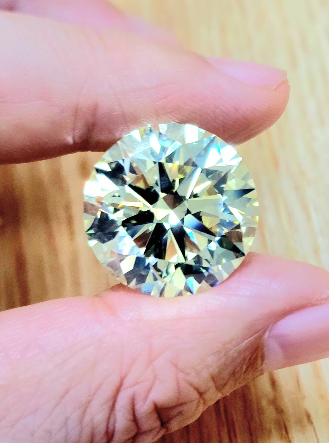 超特大 30.62ct IF 3EX 天然ダイヤモンド ルース【GIA鑑定書付き】