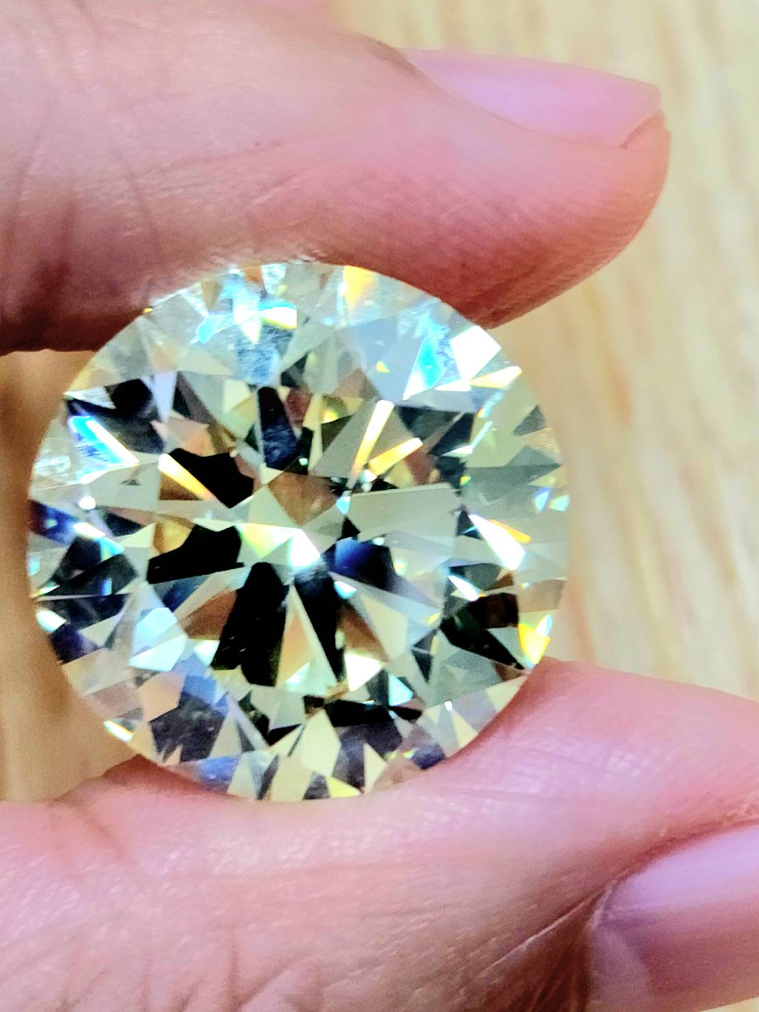 超特大 30.62ct IF 3EX 天然ダイヤモンド ルース【GIA鑑定書付き】