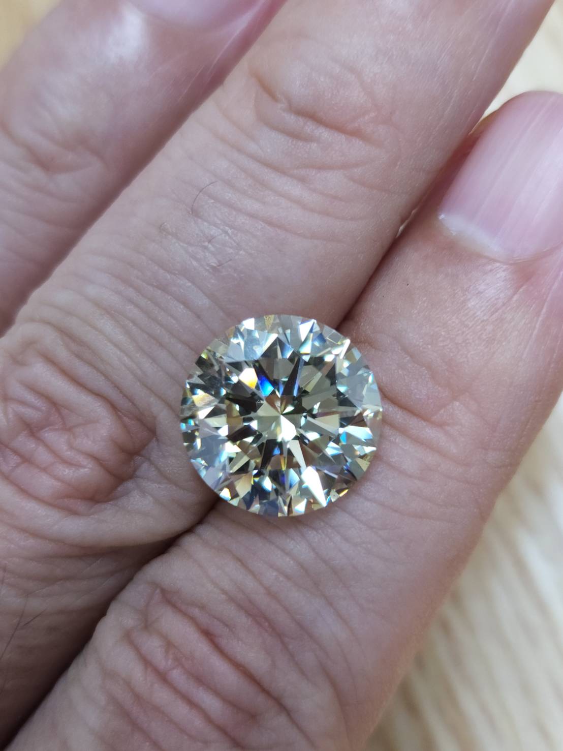 最強虹テリ絶品 見た目10ct VVS-2 3EX 天然ダイヤモンド ルース【GIA鑑定書付き】