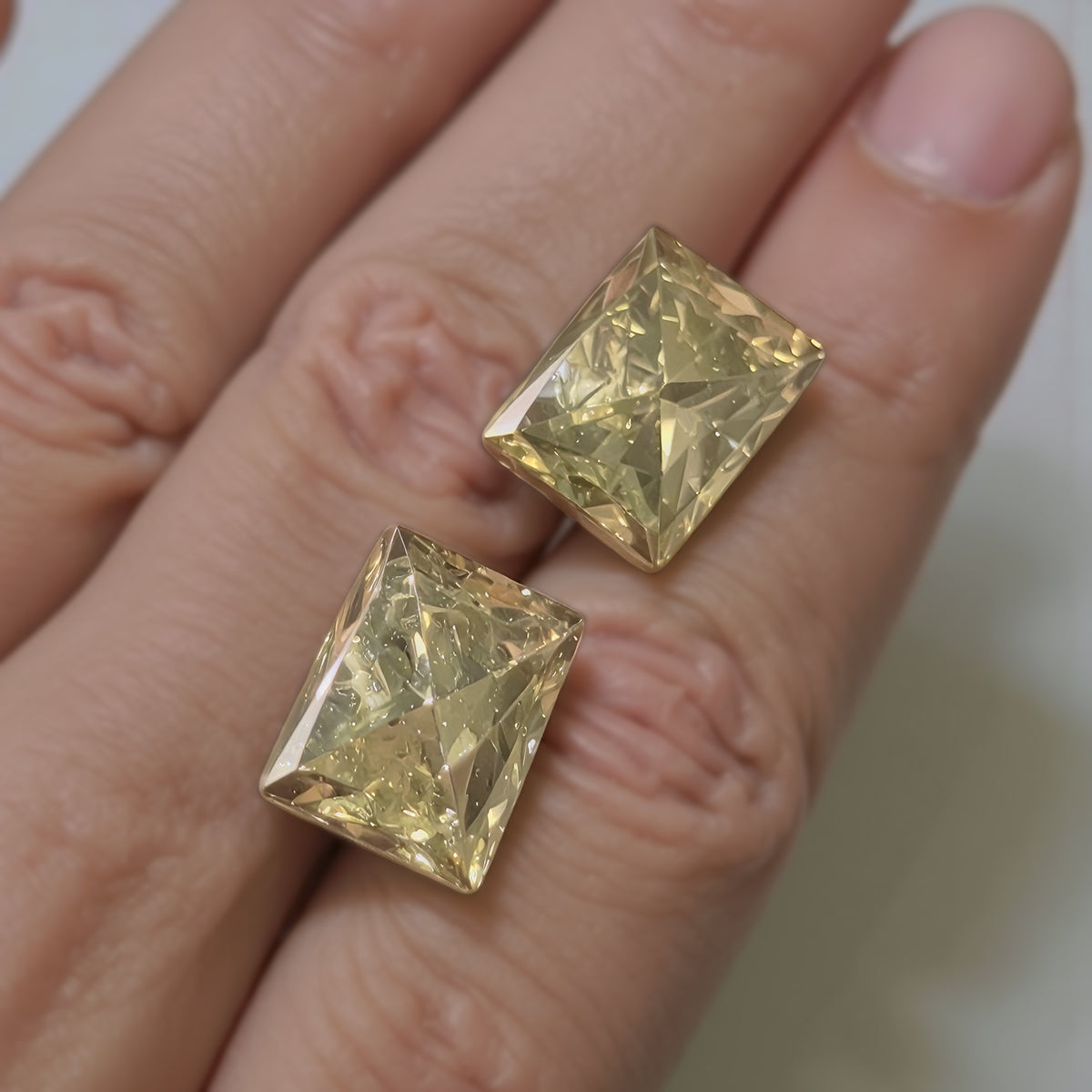 【至高のハニーゴールド】計20ctUP (10.02ct/10.03ct) 天然ダイヤモンド Fancy Brownish Yellow ルース 裸石 【CGLソーティング付】