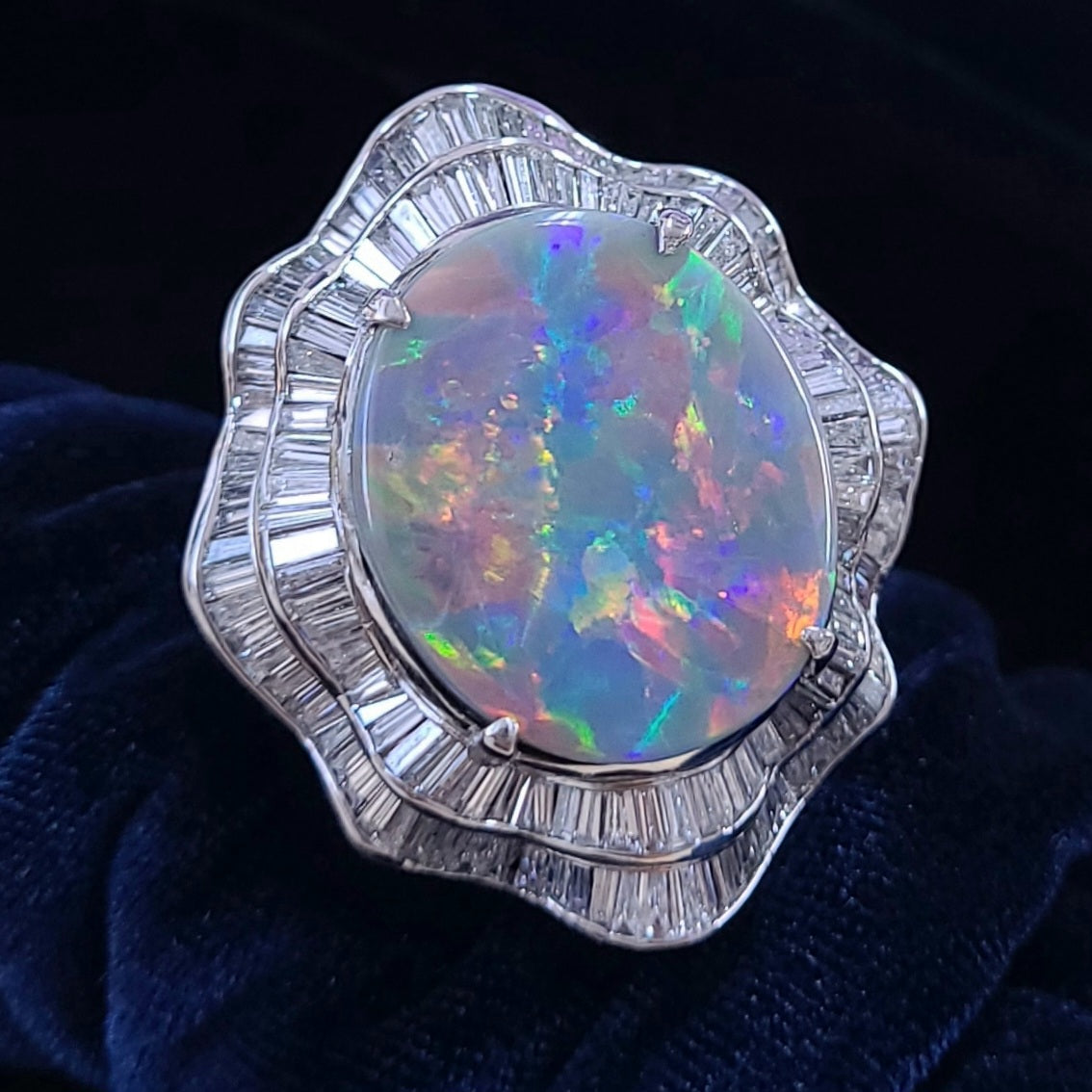 奇跡の最高品質！超希少大粒！ オーロラフラッシュ！ オーストラリア産 21.15ct 天然 ブラックオパール プラチナ Pt900 リング 指輪【鑑別書付】