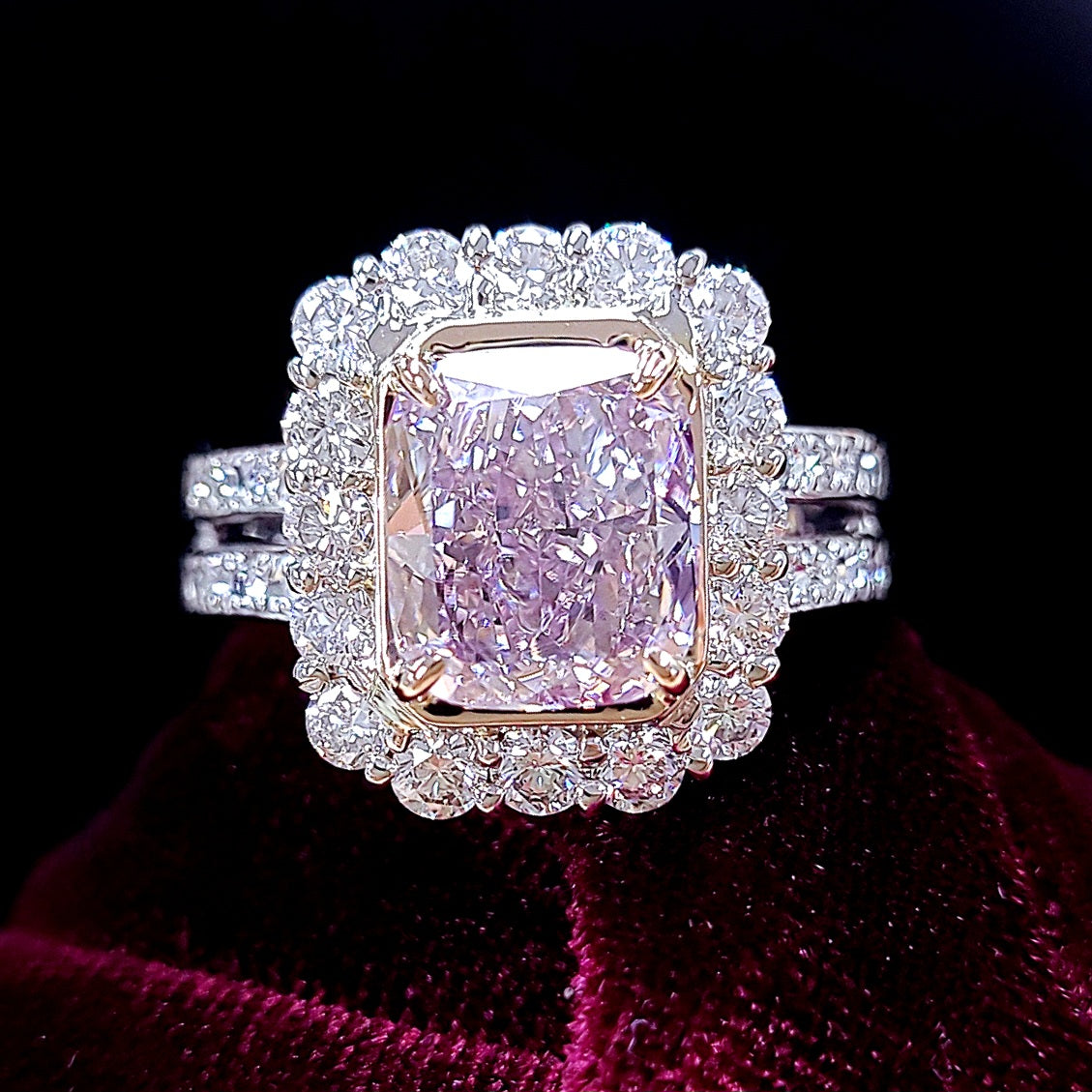 奇跡の色彩 3.07ct 天然ピンクダイヤモンド Fancy Purplish Pink ラディアントカット プラチナPt900・18金（K18YGイエローゴールド) リング 【中央宝石研究所ソーティング付】