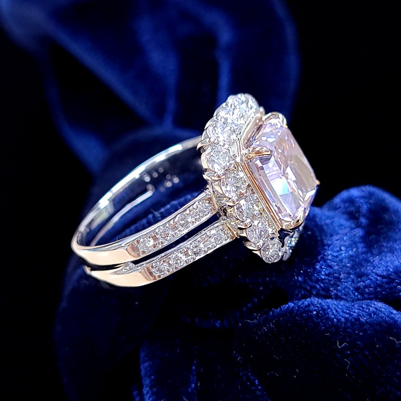 奇跡の色彩 3.07ct 天然ピンクダイヤモンド Fancy Purplish Pink ラディアントカット プラチナPt900・18金（K18YGイエローゴールド) リング 【中央宝石研究所ソーティング付】