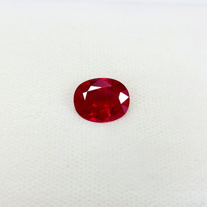 궁극의 색감 미얀마산 Vivid Red 3.70ct 피전 블러드 천연 루비 오벌 컷 루즈 [GIA감정서 포함].