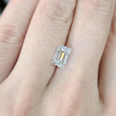 Rare Flame Step Cut Diamond loose [with GIA Certificate] [Miracle