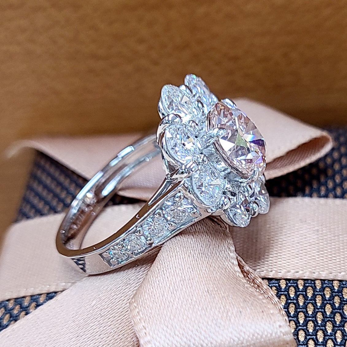 2.011ct FANCY ORANGY PINK SI-1 天然 ピンクダイヤモンド