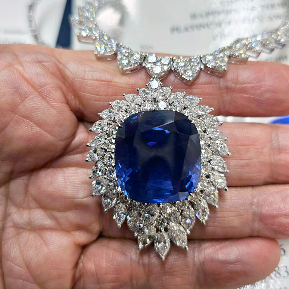 World Rare! 65.26ct Unheated No Heat Royal Blue Natural Sapphire from Myanmar 33ct Natural Diamond K18 WG White Gold Pendant Necklace [with GRS Certificate of Authenticity].