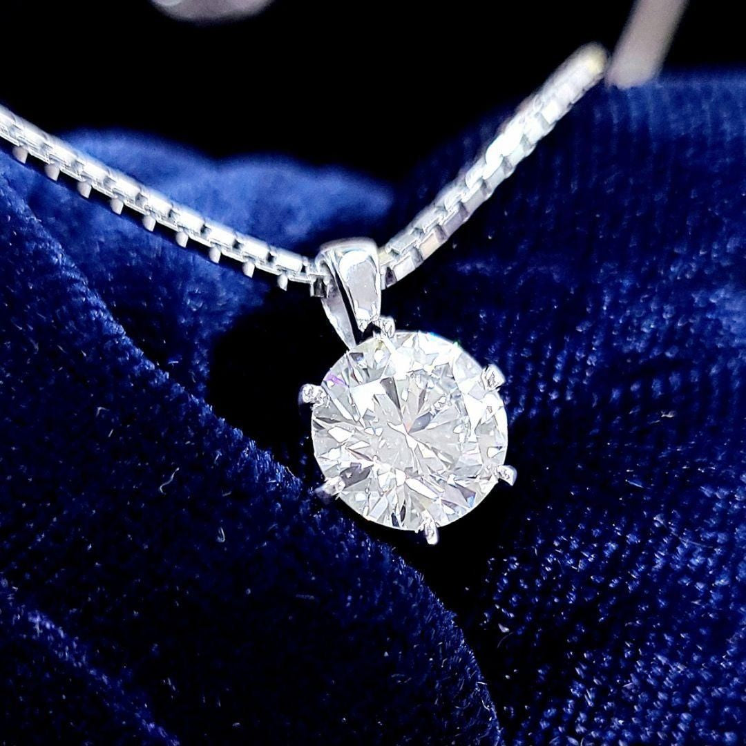 经 GIA 认证的 D FL 3EX 天然钻石项链 K18WG 白金，纯色 [附 GIA 证书]。