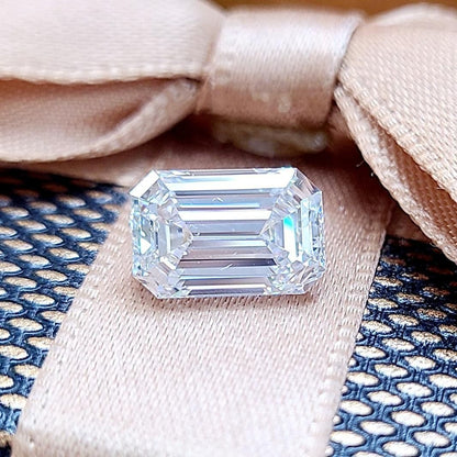 2.01ct Dカラー FL EX Type2a エメラルドカット ダイヤモンド ルース 奇跡の逸品【GIA鑑定書付】
