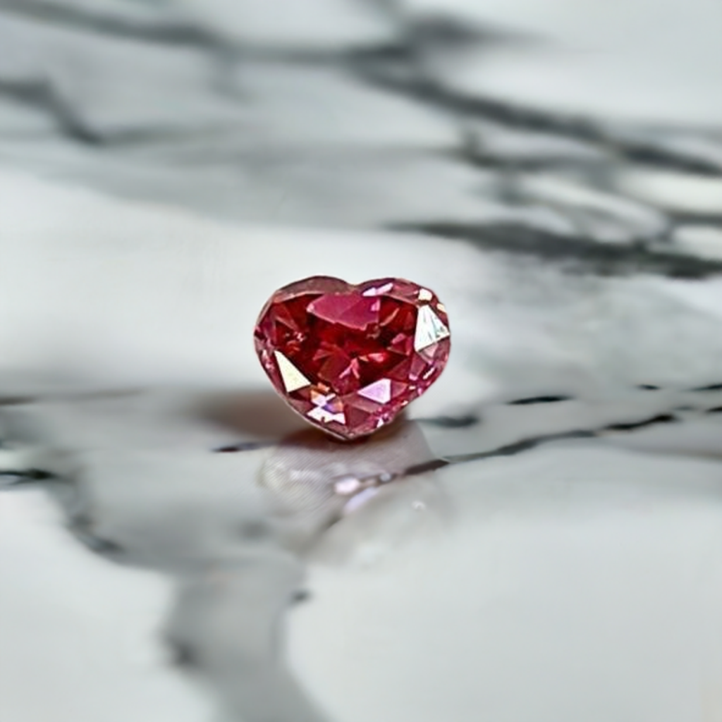 0.21ct FANCY PURPLISH RED ハート シェイプ 天然 レッド 0.21ct FANCY PURPLISH RED ハート シェイプ 天然 レッド