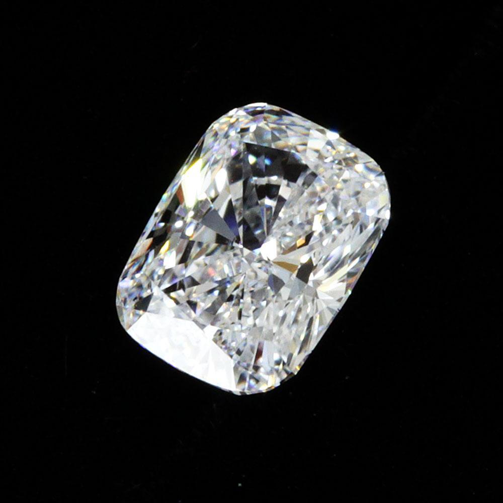 Type2a 超希少！ 1.02ct D FL EX  天然 ダイヤモンド クッションカット ルース 【 GIA 鑑定書付 】