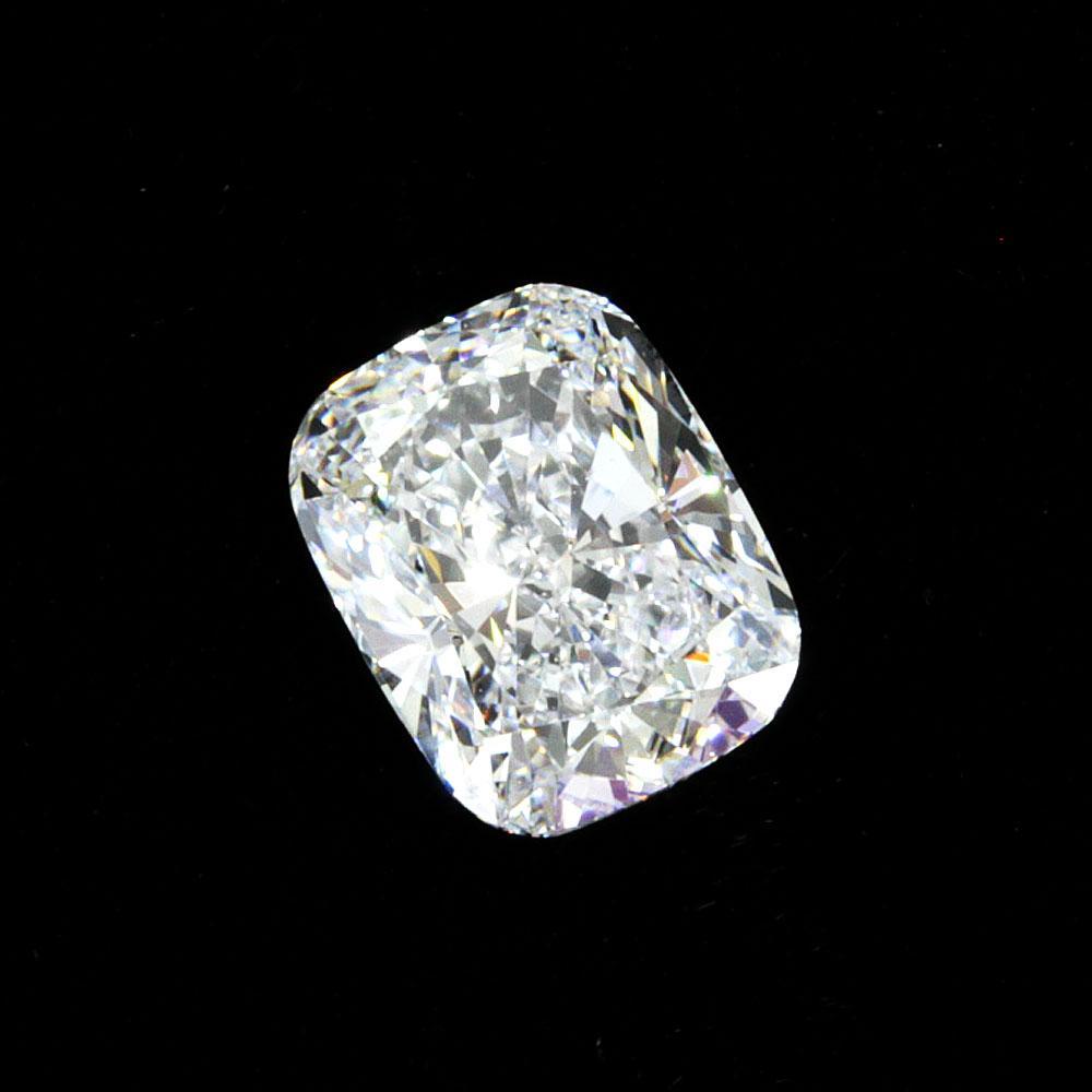 Type2a 超希少！ 1.02ct D FL EX  天然 ダイヤモンド クッションカット ルース 【 GIA 鑑定書付 】