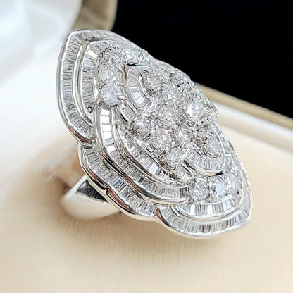 A sea of dazzling light! Gorgeous! 5ct Natural Diamond Platinum PT900 Ring Ringidentification reportWith