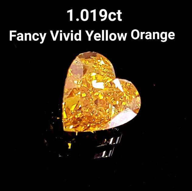 The world's highest quality! Extreme rare! 1.19ct Vivid Orange Heart Diamond loose Naked stone fancy vivid yellow orange [CGLAppraisal]