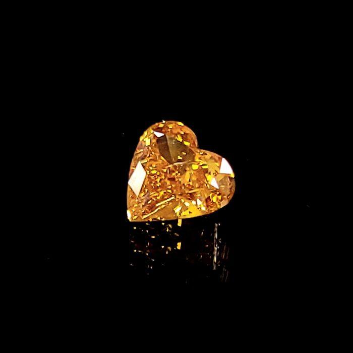 世界最高品質！激レア！1.19ct ヴィヴィッド オレンジ ハート ダイヤモンド ルース 裸石 Fancy Vivid Yellow Orange【中央宝石研究所鑑定】