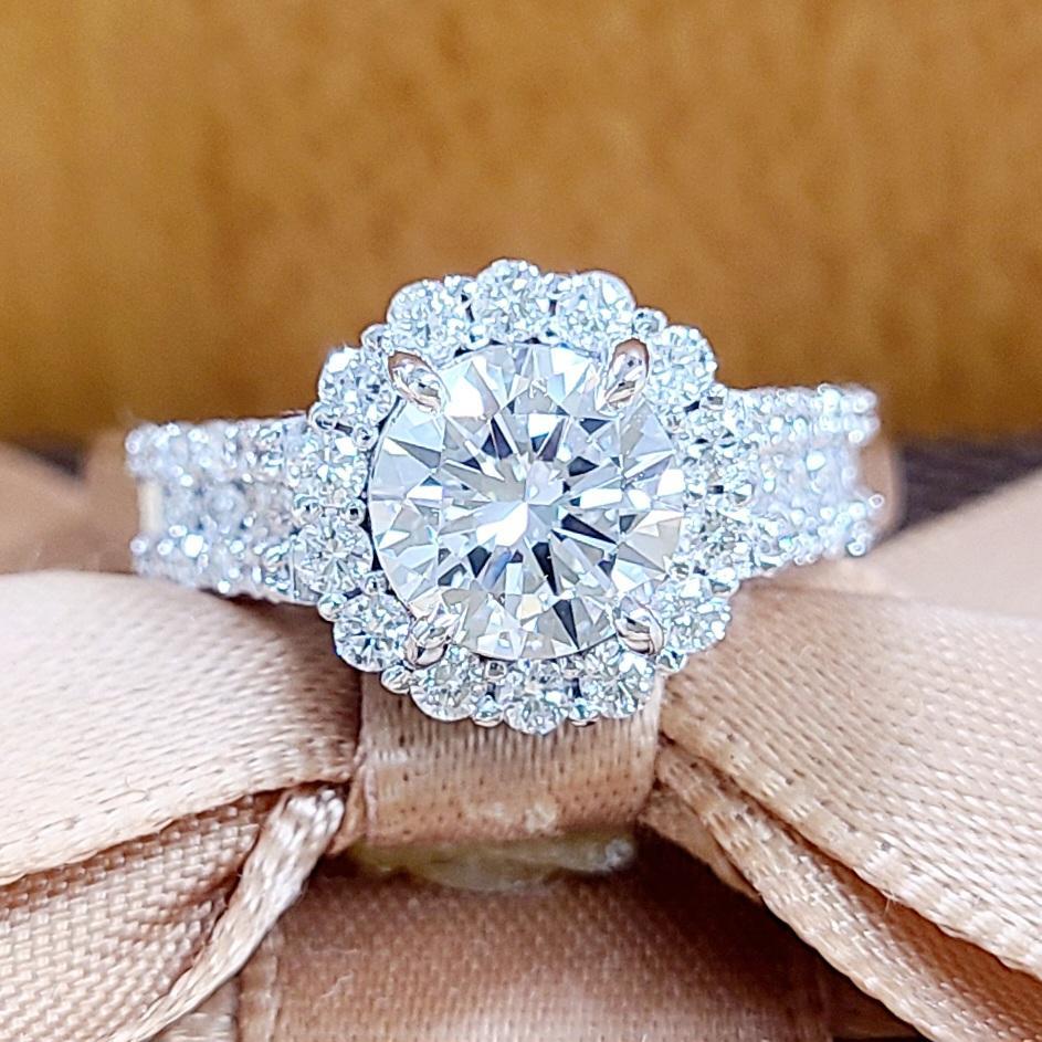 ダイヤモンド K18 K18WG 1.01ct 星 スター ダイヤ リング 指輪