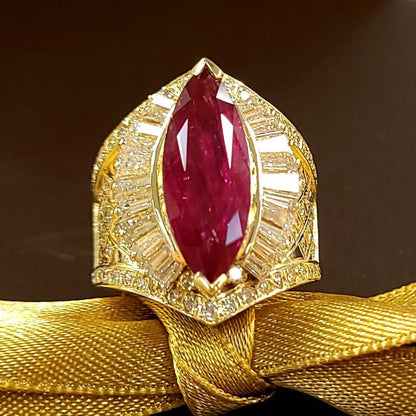 Rare! Large. 7ct ruby marquise diamond K18 YG yellow gold ring! 7ct ruby marquise diamond K18 YG yellow gold ring ring July birthstone 18k gold [with GIA certificate and Central Gem Laboratory certificate].