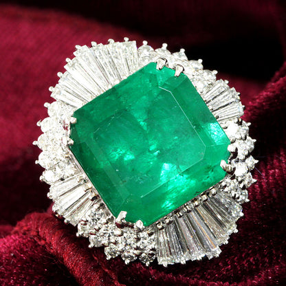 世界上最高质量的MZO哥伦比亚生动的绿色8ct翡翠pt900铂金环[带有差异差异]