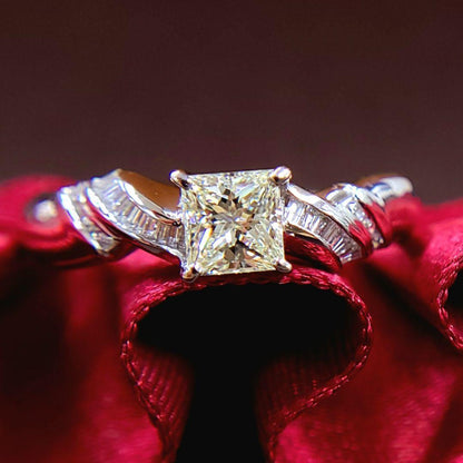 VS1 princess cut diamond 0.5ct Pt900 platinum ring with April birthstone certificate