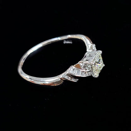 VS1 princess cut diamond 0.5ct Pt900 platinum ring with April birthstone certificate