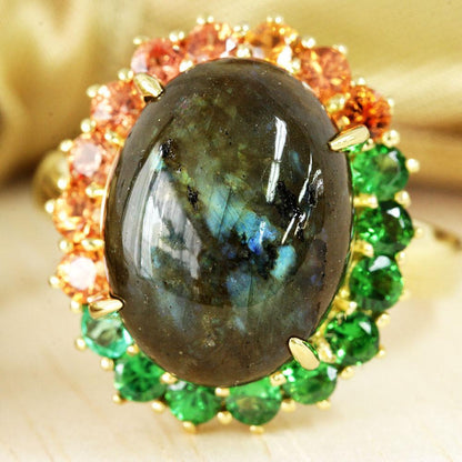 Mystery of Nature Color Beauty 9.34ct Labradorite K18 YG Yellow Gold Ring Ring 18k Gold with Certificate of Authenticity