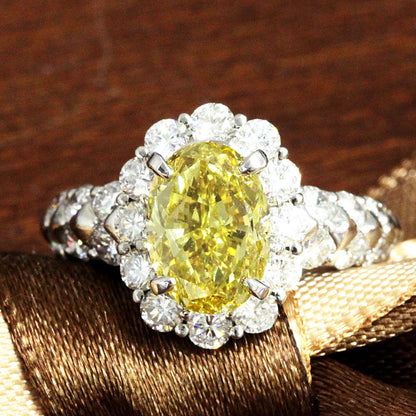 Rare Top Quality Fancy Vivid Yellow 3ct Natural Diamond Platinum Pt900 Ring with Certificate of Authenticity from Central Gem Laboratory