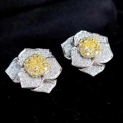 Yellow Diamond Diamond K18 YG WG Yellow Gold White Gold Pave Flower Earrings 18 Gold April Birthstone [identification report]