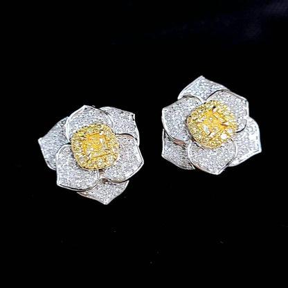 Yellow Diamond Diamond K18 YG WG Yellow Gold White Gold Pave Flower Earrings 18 Gold April Birthstone [identification report]