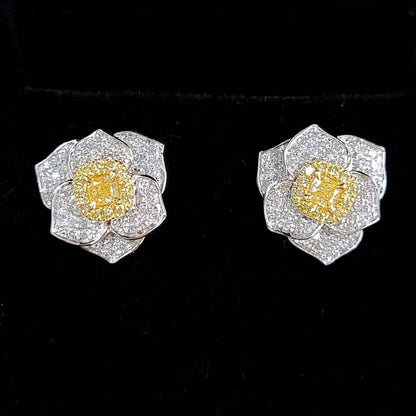 Yellow Diamond Diamond K18 YG WG Yellow Gold White Gold Pave Flower Earrings 18 Gold April Birthstone [identification report]