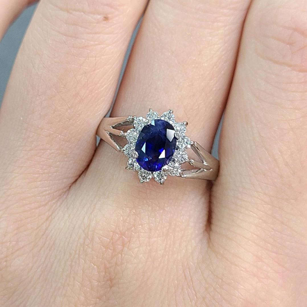 几乎1.5ct皇家蓝色蓝宝石钻石白金PT900戒指戒指九月诞生石[差异]