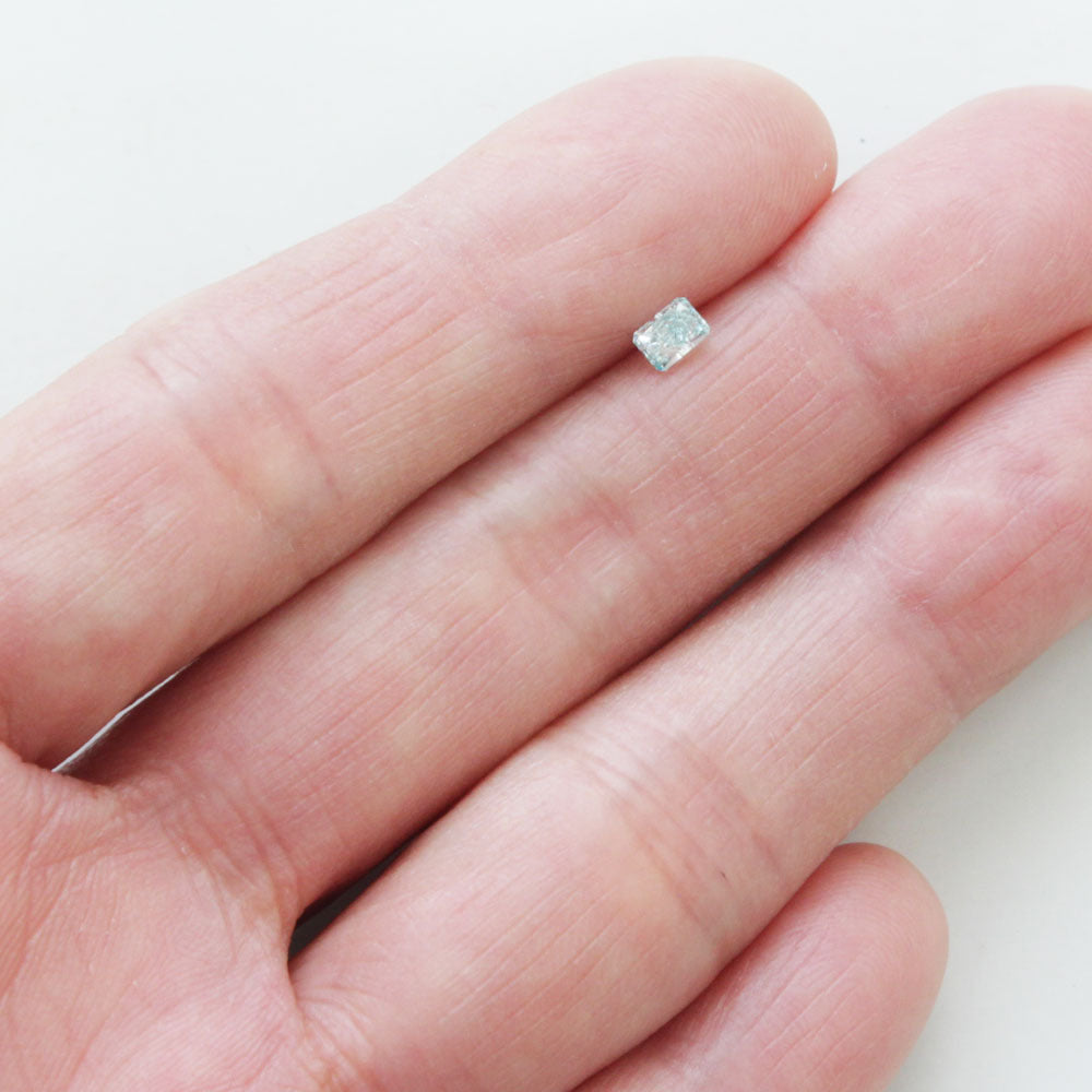 GIA最高級！ Fancy Intense Green-Blue 0.16ct グリーン ブルー
