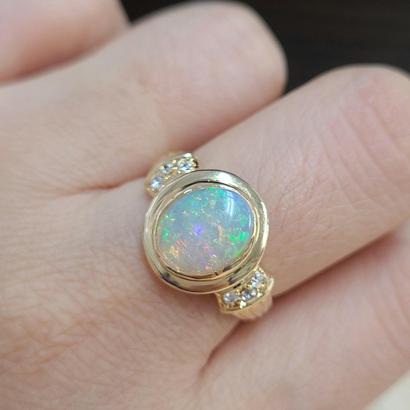 Rainbow opal with diamonds and K18 YG yellow gold 18k gold water opal ring with certificate of authenticity.