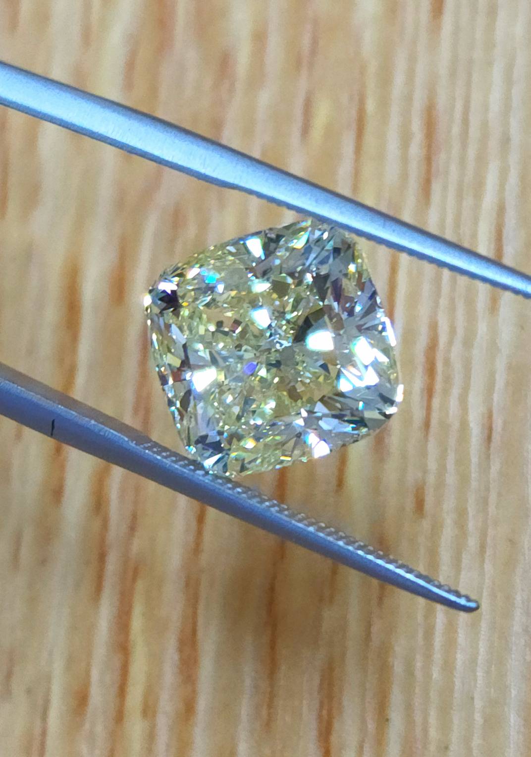 Dカラー IF クッションカット！DIAMOND！0.338ct RT1577 CGL GIA