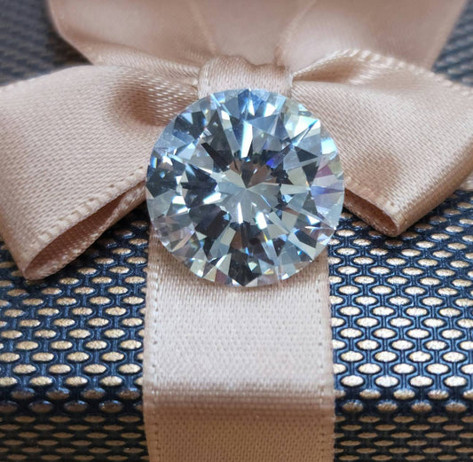 최고의 상태 및 자산! 영원한 빛과 최고의 투명성, 가장 강한 무지개 테리! 10ct VVS-1 Natural Diamond Ruth [GIA 평가와 함께]