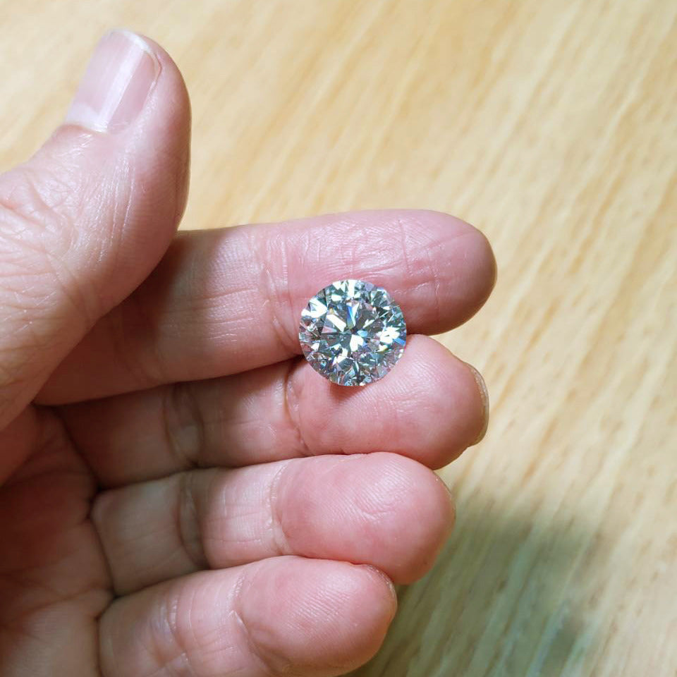 Highest quality! Assets that are more advantageous than cash loose Round Brilliant Cut Diamond