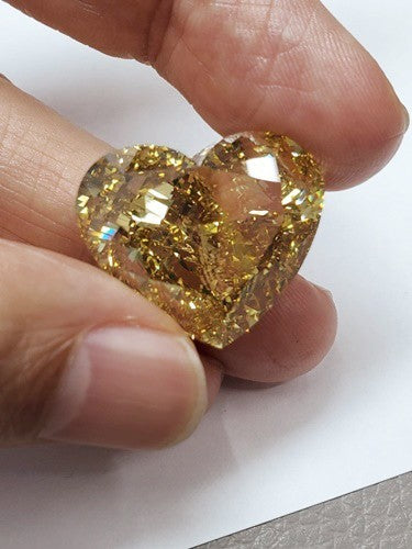 GIA鑑定書付 極彩色！超特大 50ct ゴールデン ハート ダイヤモンド ルース (50.17ct/FancyDeepBrownishYellow/SI1)